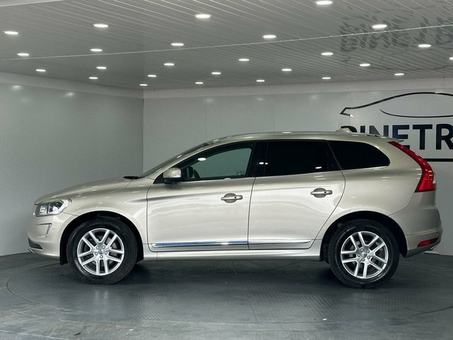 Volvo XC60 2.4 D4 Se Lux Nav Suv Awd Euro 6 KR17SZO Gold #4