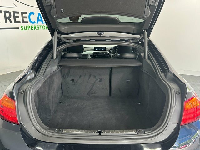 BMW 4 Series Gran Coupe 418D M Sport Silver #28