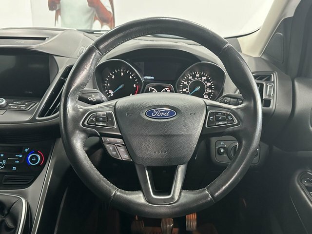 Ford Kuga 2.0 Tdci Titanium Awd Euro 6 Ss Silver #17