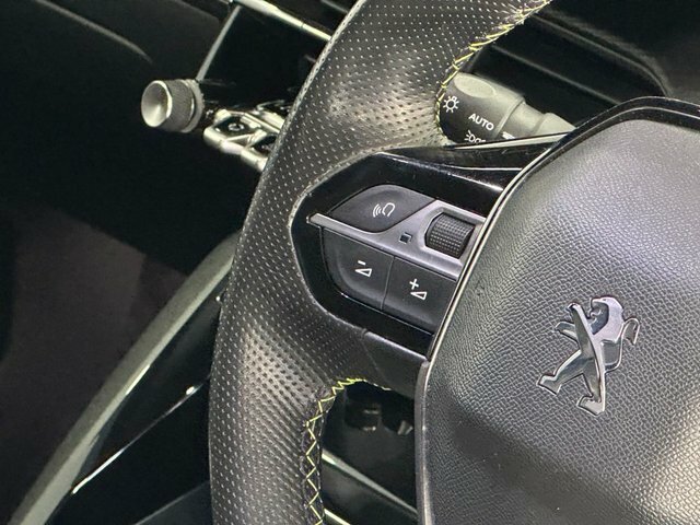 Peugeot 208 1.2 Puretech 130 Allure Eat8 Black #9