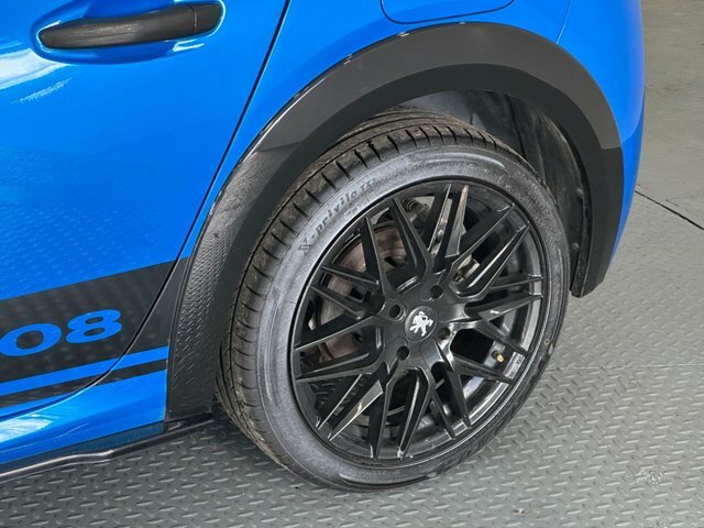 Peugeot 208 1.2 Puretech 130 Allure Eat8 Black #8