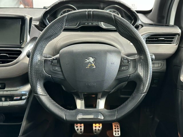 Peugeot 208 1.0 Vti Access Euro 5 White #16