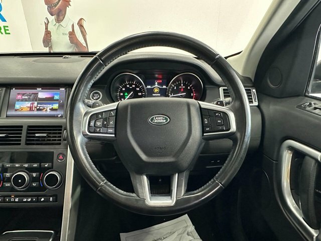 Land Rover Discovery Sport Si4 Hse Luxury Black #12