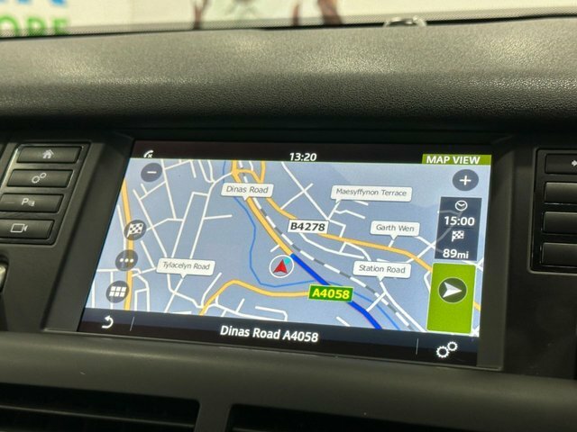 Land Rover Discovery Sport Si4 Hse Luxury Black #29