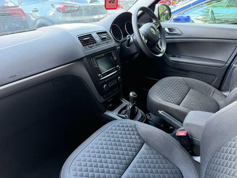 Skoda Yeti 1.2 Tsi Se Drive Outdoor Euro 6 Ss Grey #3