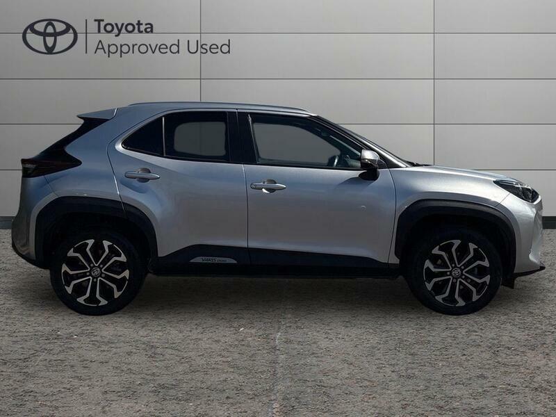 Toyota Yaris Cross 1.5 Vvt-h Design Suv Hybrid E-cvt Euro DX71ZTG Silver #2