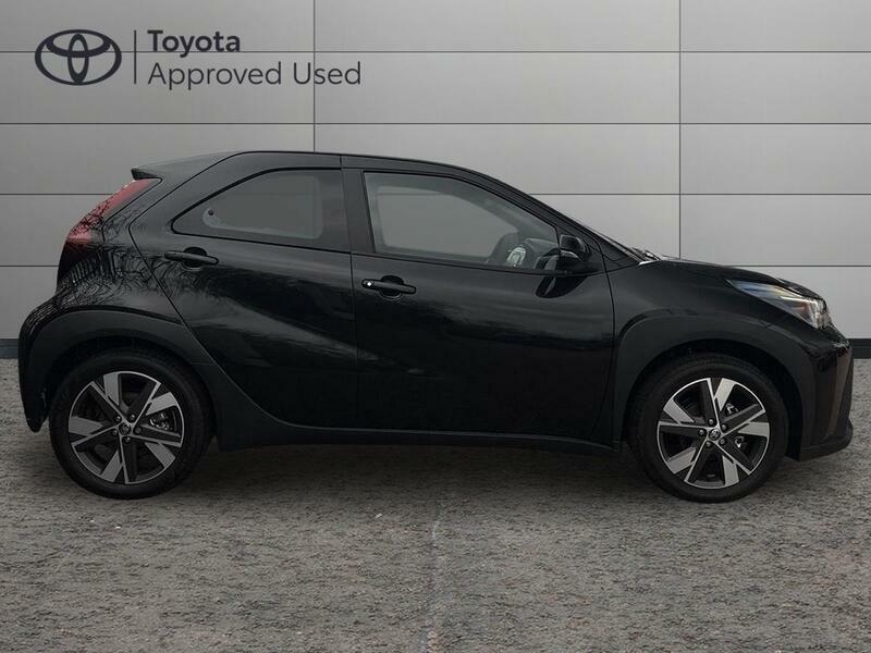 Toyota Aygo X 1.5H Icon Hatchback Hybrid Cvt Euro 6 Black #2