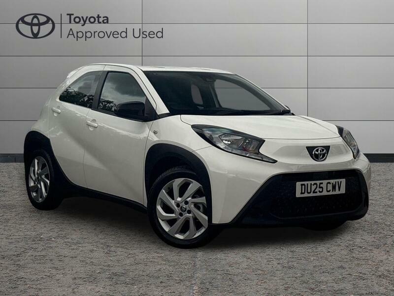 Toyota Aygo X 1.0 Vvt-i Pure Hatchback X-shift Euro 6 White