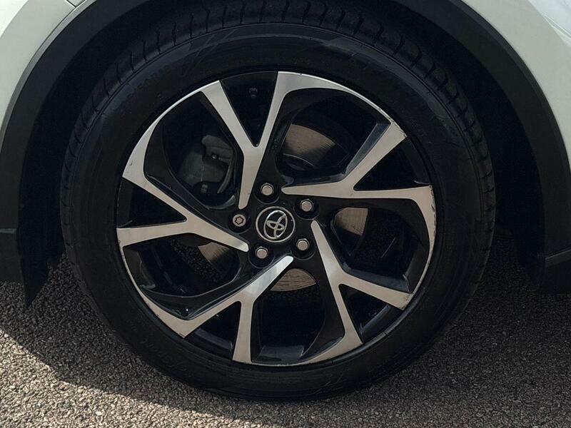 Toyota C-Hr 1.8 Vvt-h Dynamic Cvt Euro 6 Ss Grey #45