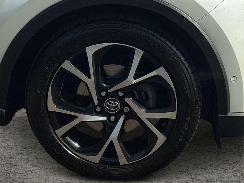 Toyota C-Hr 1.8 Vvt-h Dynamic Cvt Euro 6 Ss Grey #9
