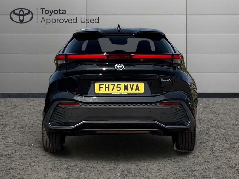 Toyota C-Hr 2.0 Vvt 13.6Kwh Design Suv Plug-in Hybr Black #4