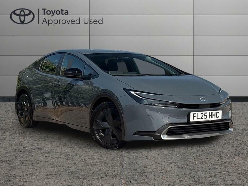Toyota Prius 2.0 13.6Kwh Design Hatchback Plug-in Hy