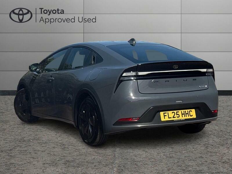 Toyota Prius 2.0 13.6Kwh Design Hatchback Plug-in Hy #5