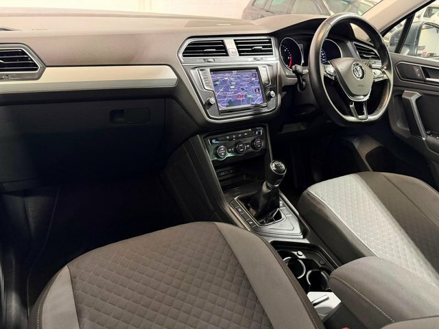 Volkswagen Tiguan 2L Se Navigation Blue #16