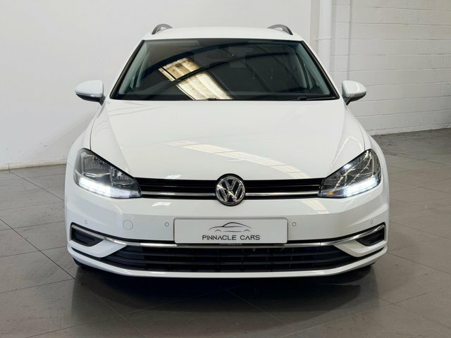 Volkswagen Golf 2018 1.6 Tdi Se Euro 6 Ss White #2