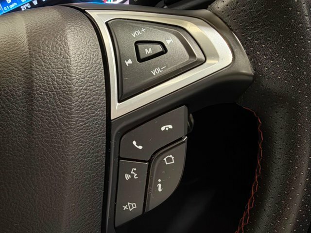 Ford Mondeo Mondeo Vignale Hev Red #23