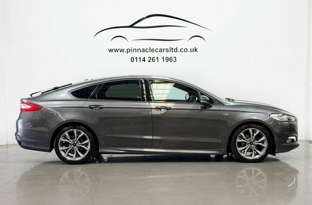 Ford Mondeo Mondeo Vignale Hev Red #12