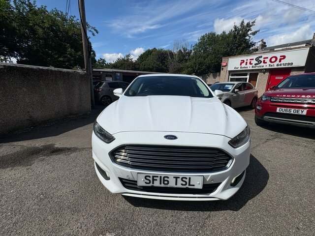 Ford Mondeo Tdci Econetic Zetec Hatchback White #2