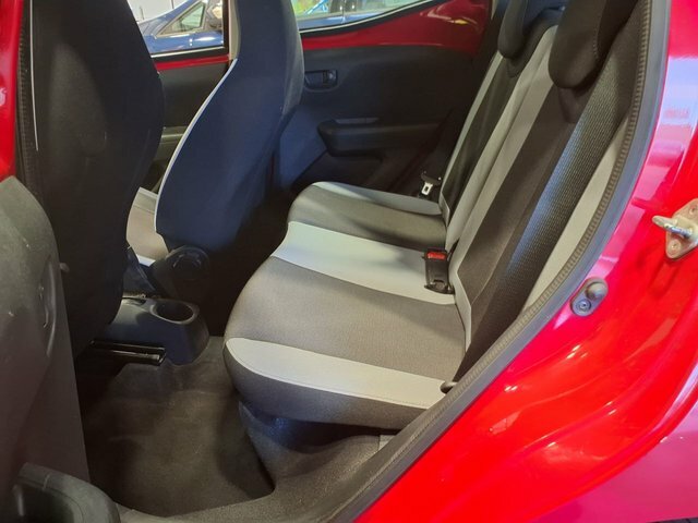 Toyota Aygo 1.0 Vvt-i X-pression 69 Bhp White #8