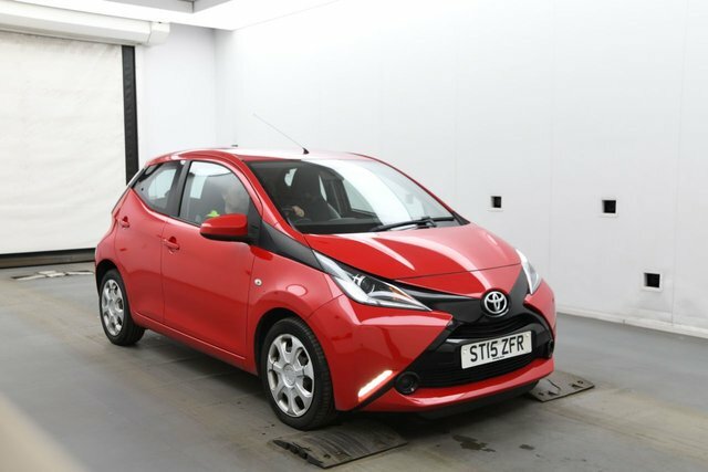 Toyota Aygo Vvt-i X-play Hatchback Red