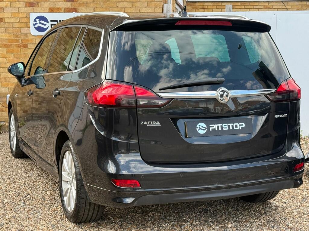 Vauxhall Zafira Tourer Tech Line Black #2