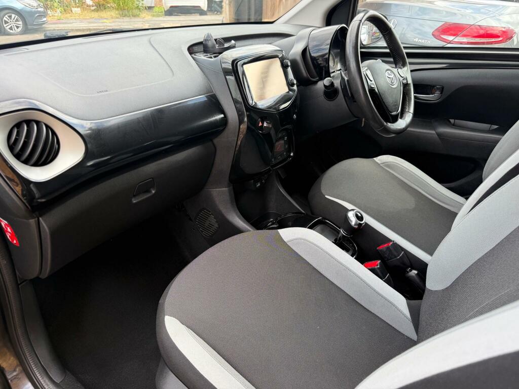 Toyota Aygo X -Cite Vvt-i Orange #24