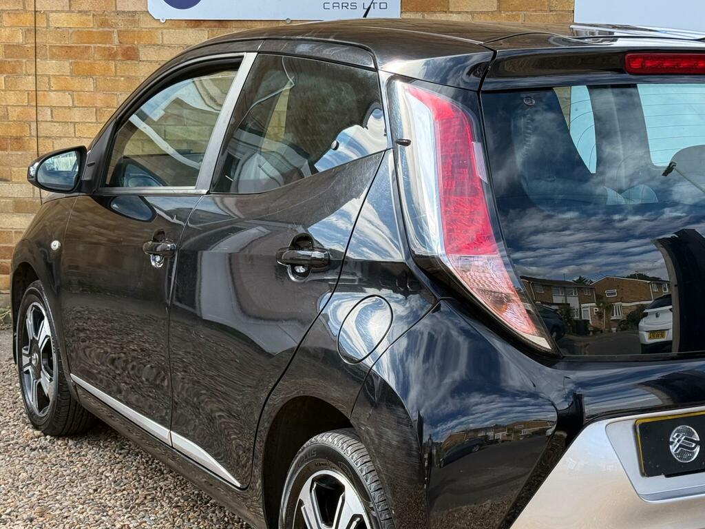 Toyota Aygo X -Cite Vvt-i Orange #10