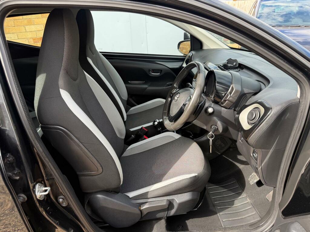 Toyota Aygo X -Cite Vvt-i Orange #25