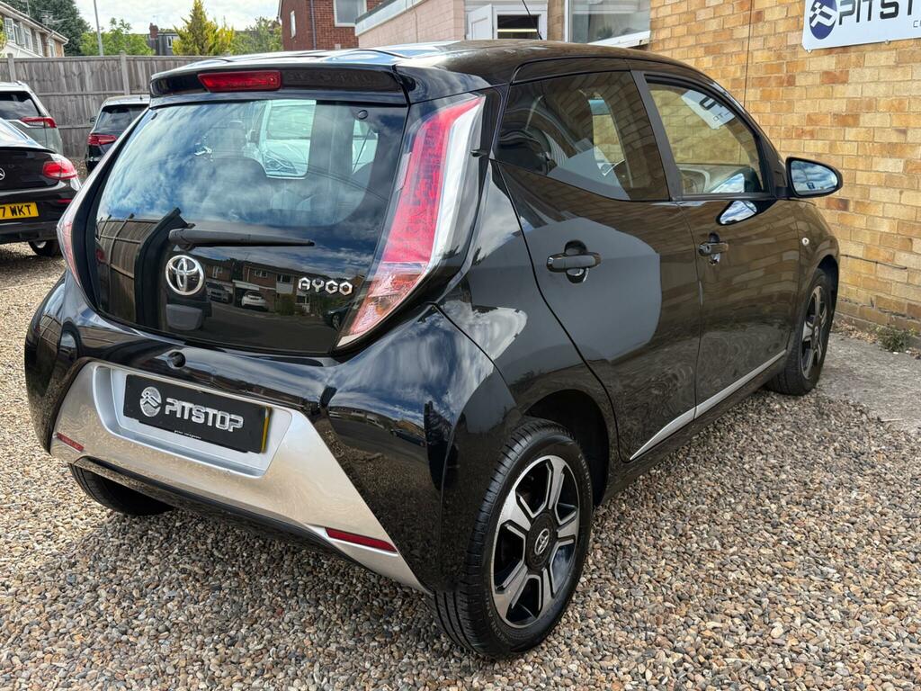 Toyota Aygo X X-clusiv Black #5