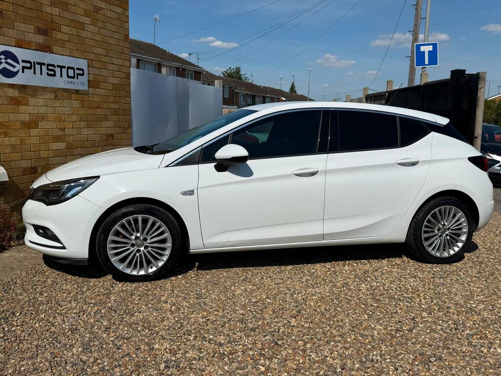 Vauxhall Astra Elite White #4