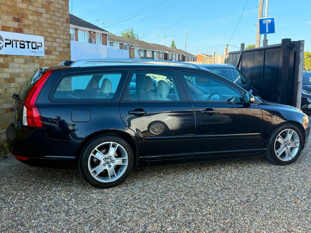 Volvo V50 Se Lux Black #2