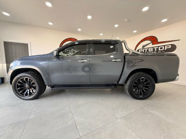 Mercedes-Benz X Class 2018 2.3L X250 D 4Matic Power 188 Bhp White #7