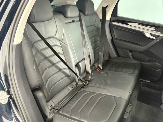 Volkswagen Touareg Suv 3.0 Tdi V6 R-line Tech Tiptronic 4Motion Euro Black #46