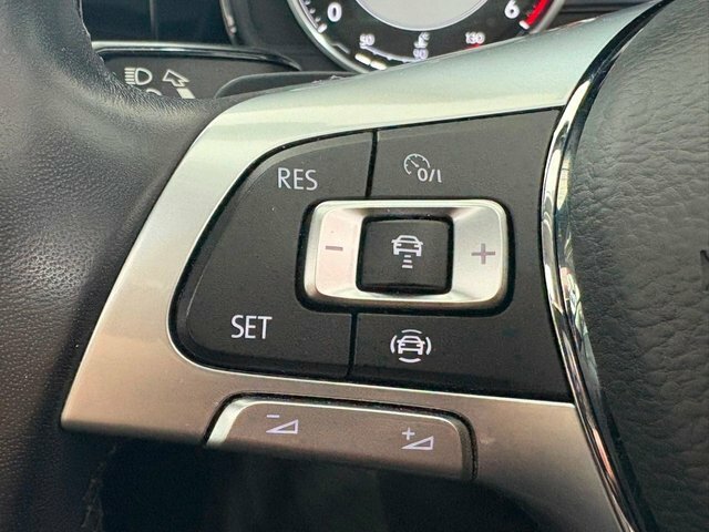 Volkswagen Touareg Suv 3.0 Tdi V6 R-line Tech Tiptronic 4Motion Euro Black #33
