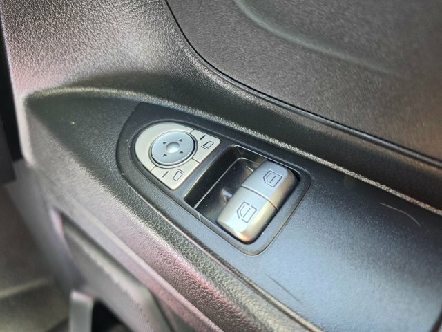 Mercedes-Benz Vito 114Cdi Progressive L2 Van White #8