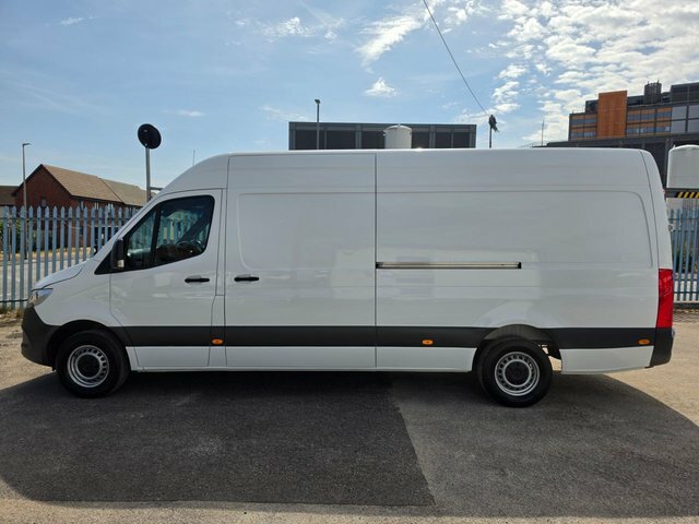 Mercedes-Benz Sprinter 2.0 315 Cdi Progressive Lwb Rwd L3 H2 150 Bhp Eur White #2