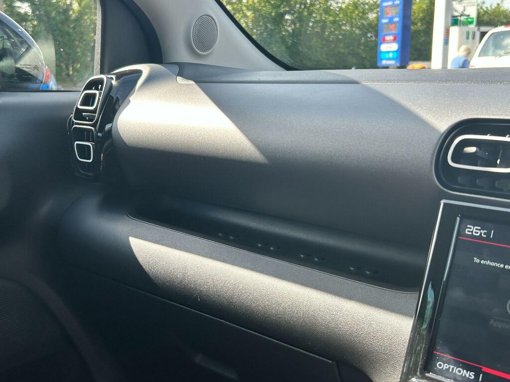 Citroen C3 Aircross Shine Red #37