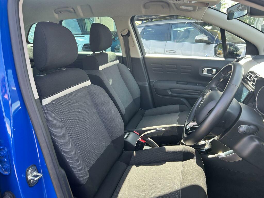 Citroen C3 Aircross Shine Red #12