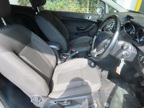 Ford Fiesta 1.0T Ecoboost Vignale Hatchback Red #6