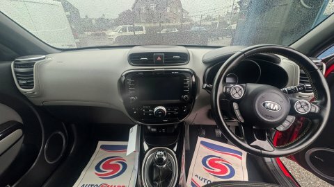 Kia Soul 1.6 L Crdi Urban Black #10