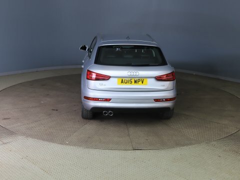 Audi Q3 Tdi Se #4