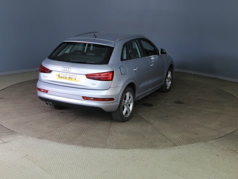 Audi Q3 Tdi Se #6