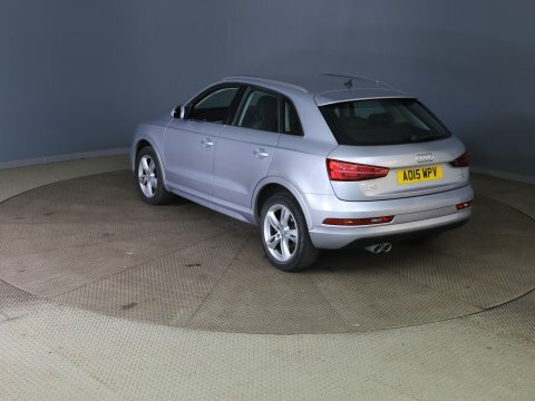 Audi Q3 Tdi Se #5