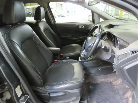 Ford Ecosport Titanium #4