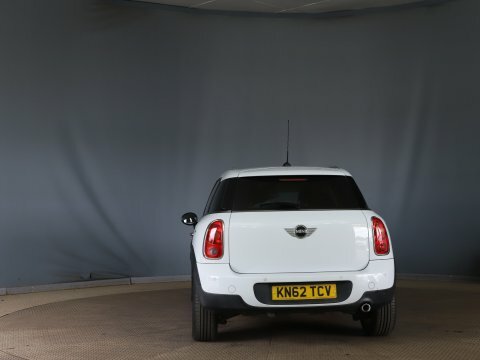 Mini Countryman One D #4
