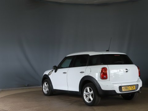 Mini Countryman One D #5