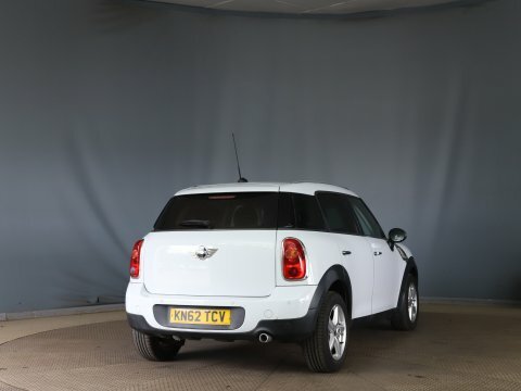 Mini Countryman One D #6