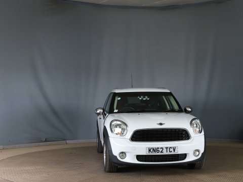 Mini Countryman One D #2