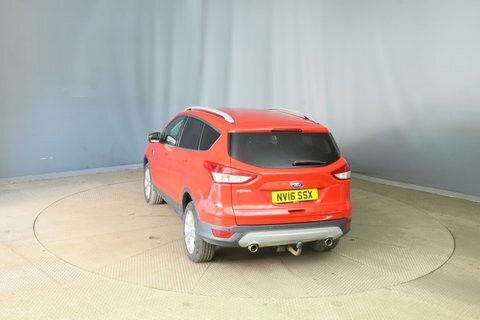 Ford Kuga Titanium Tdci Red #3