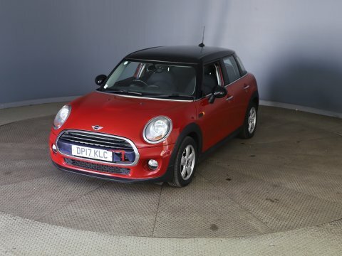 Mini Hatch Cooper D Red #3